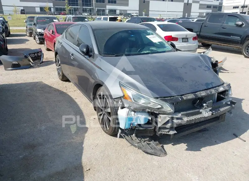 2021 Nissan ALTIMA photo