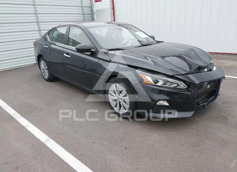 2021 Nissan ALTIMA photo