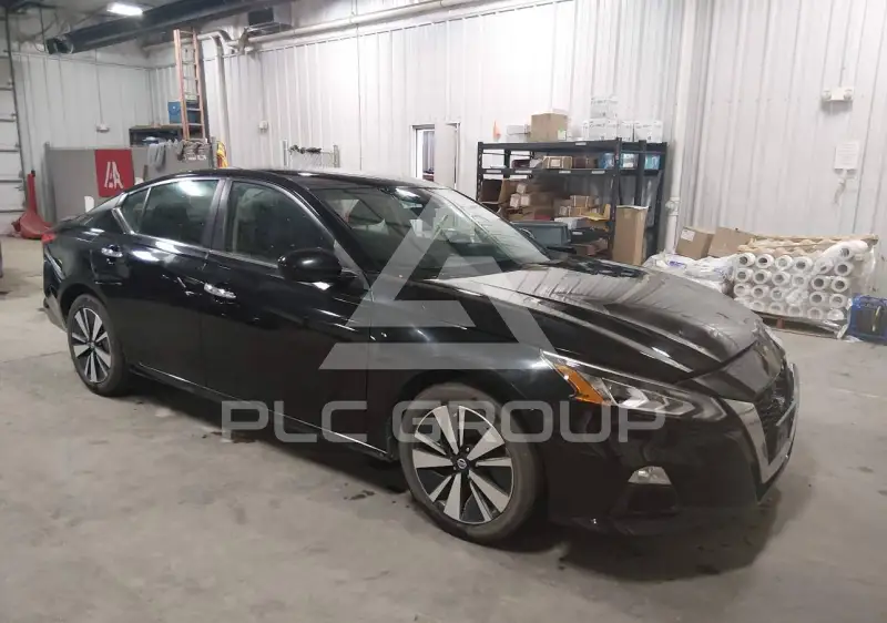 2021 Nissan ALTIMA photo
