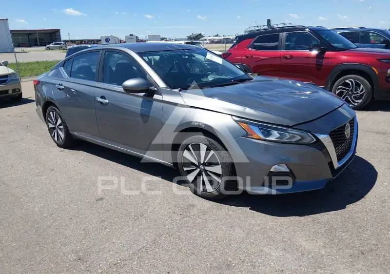 2021 Nissan ALTIMA photo