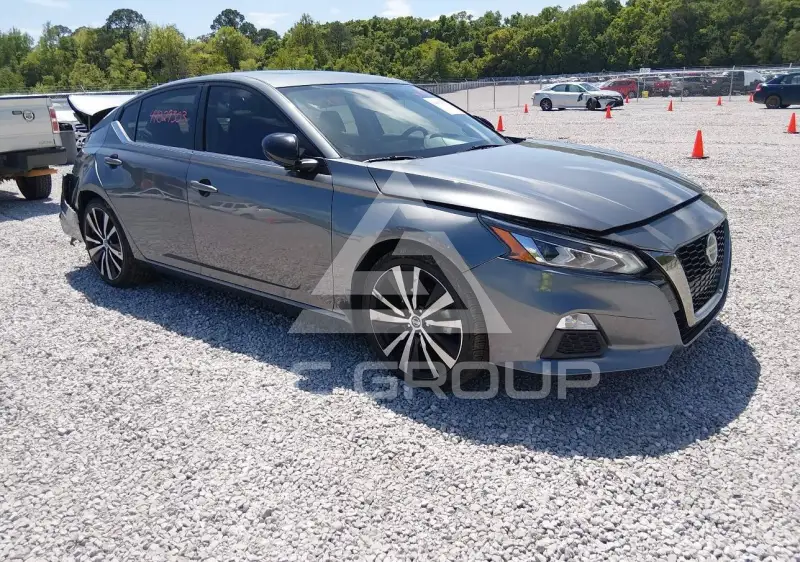2021 Nissan ALTIMA photo