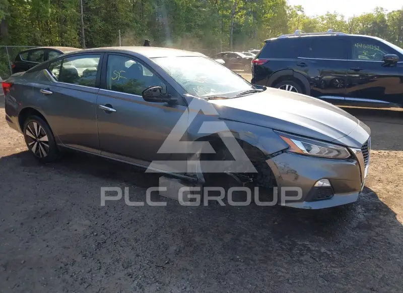 2021 Nissan ALTIMA photo