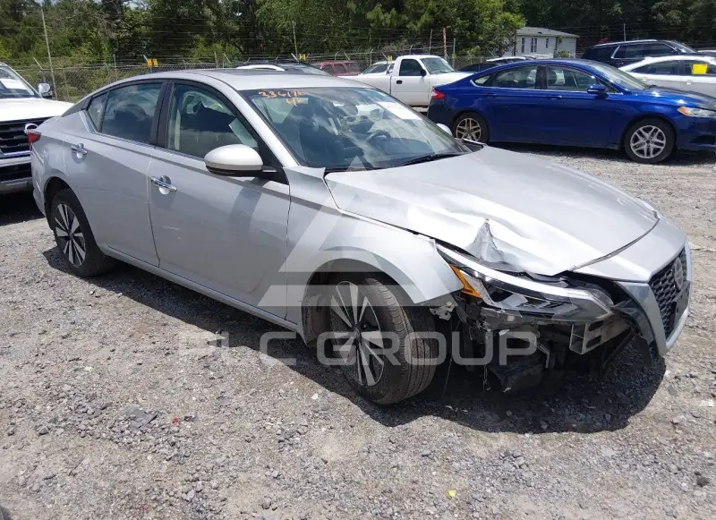 2021 Nissan ALTIMA photo