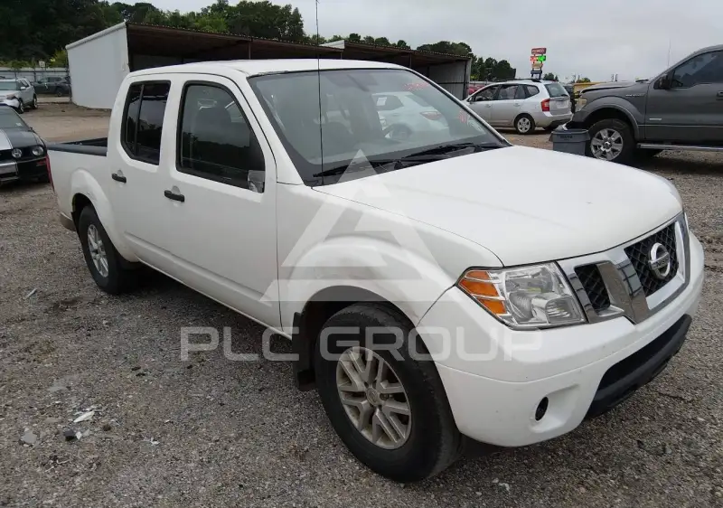 2021 Nissan FRONTIER photo