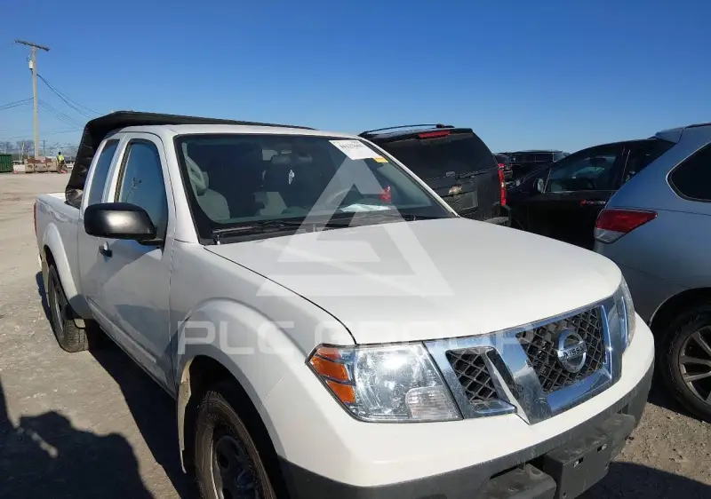 2021 Nissan FRONTIER photo