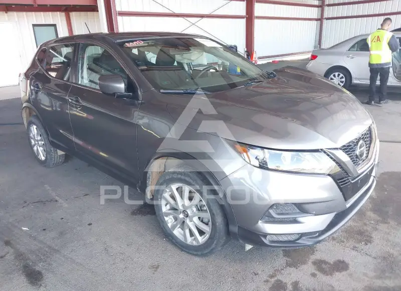 2021 Nissan ROGUE photo