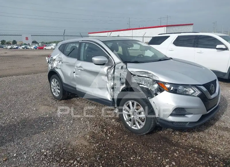 2021 Nissan ROGUE photo