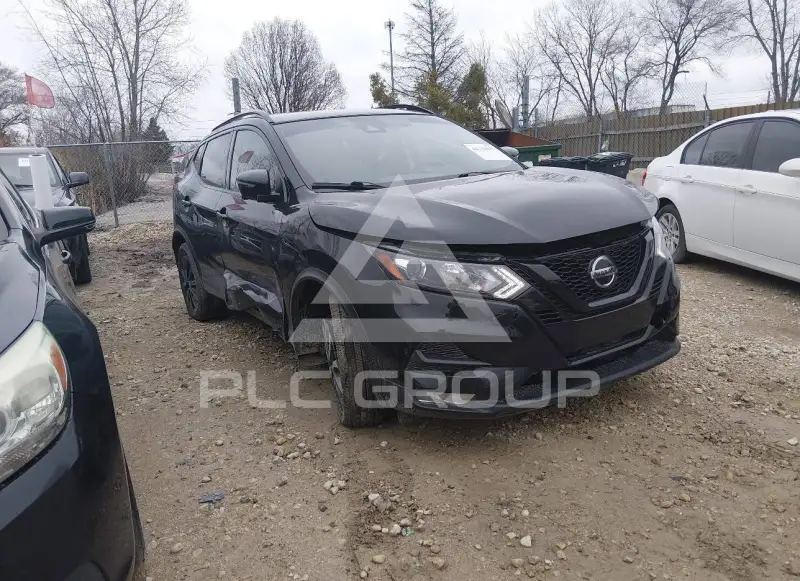 2021 Nissan ROGUE photo