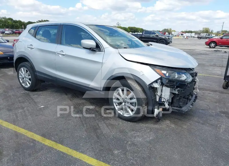 2021 Nissan ROGUE photo