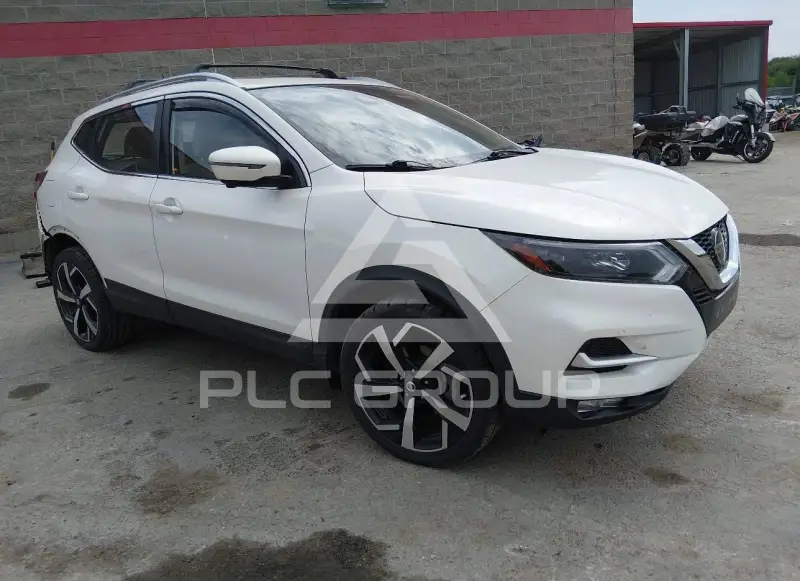 2021 Nissan ROGUE photo