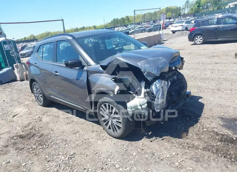 2021 Nissan KICKS photo