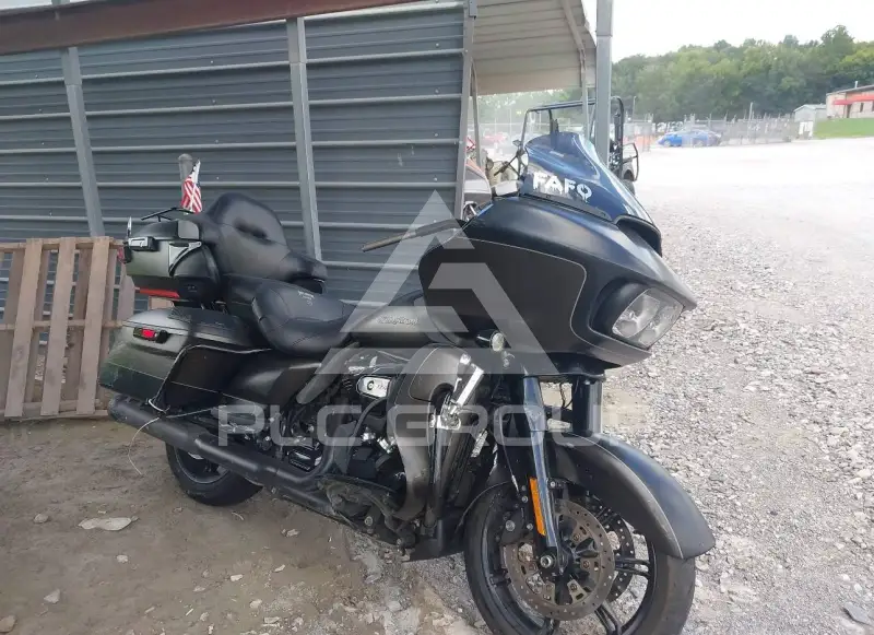 2021 Harley-Davidson FLTRK фото