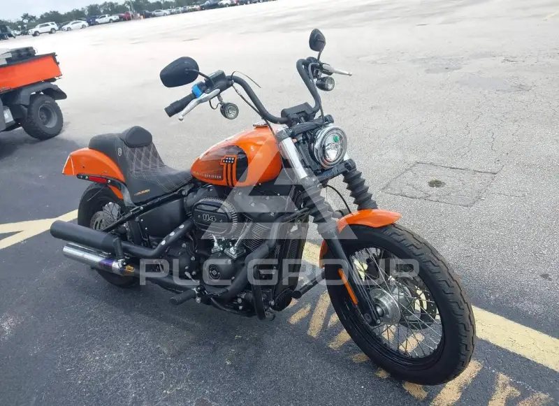 2021 Harley-Davidson FXBBS photo