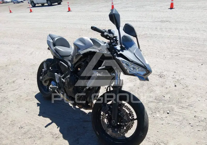 2021 Kawasaki EX650 фото