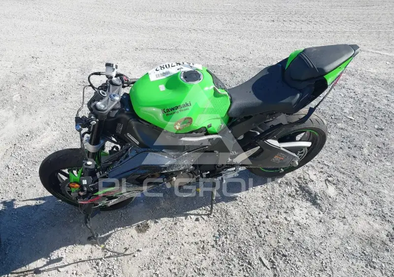2021 Kawasaki ZX636 фото
