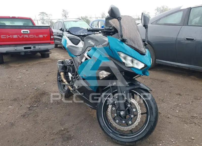 2021 Kawasaki EX400 фото