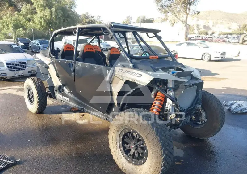 2021 Polaris Rzr photo