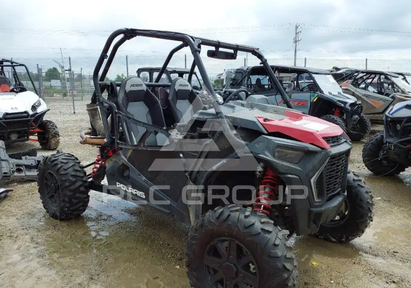 2021 Polaris Rzr photo