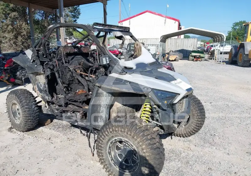 2021 Polaris Rzr photo
