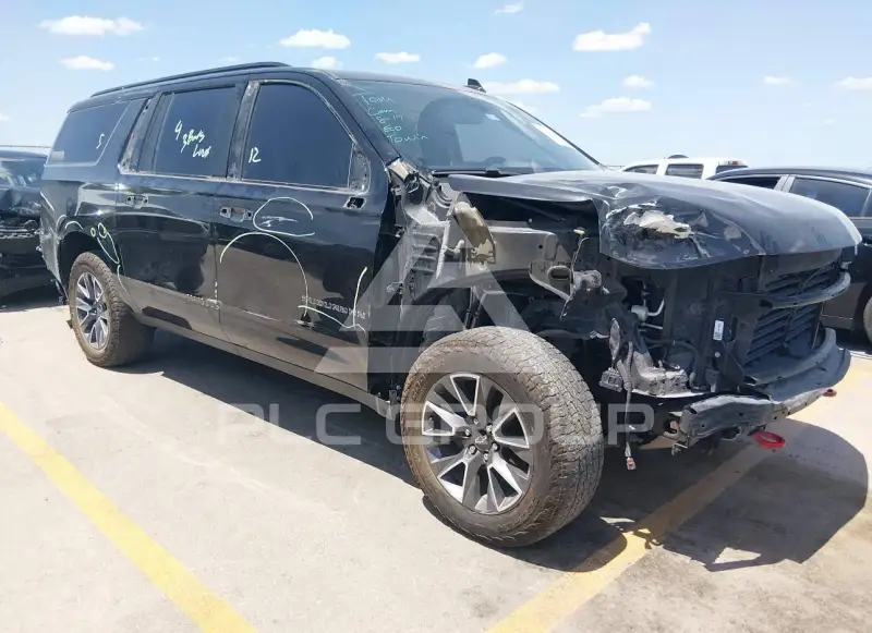 2021 Chevrolet Suburan photo