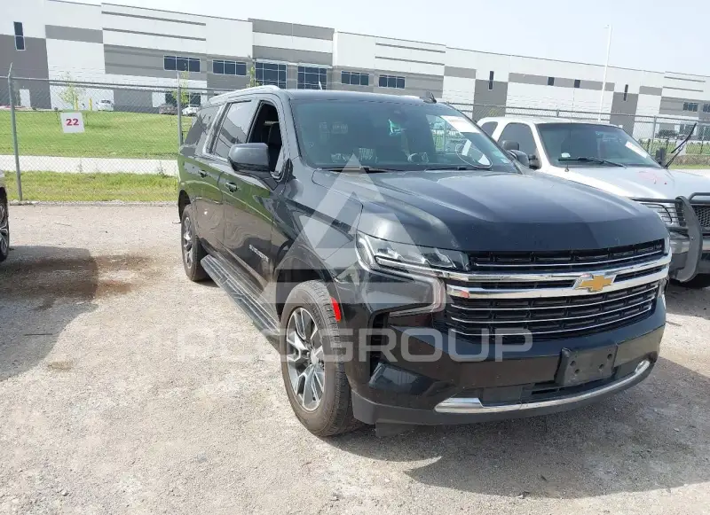 2021 Chevrolet Suburan photo