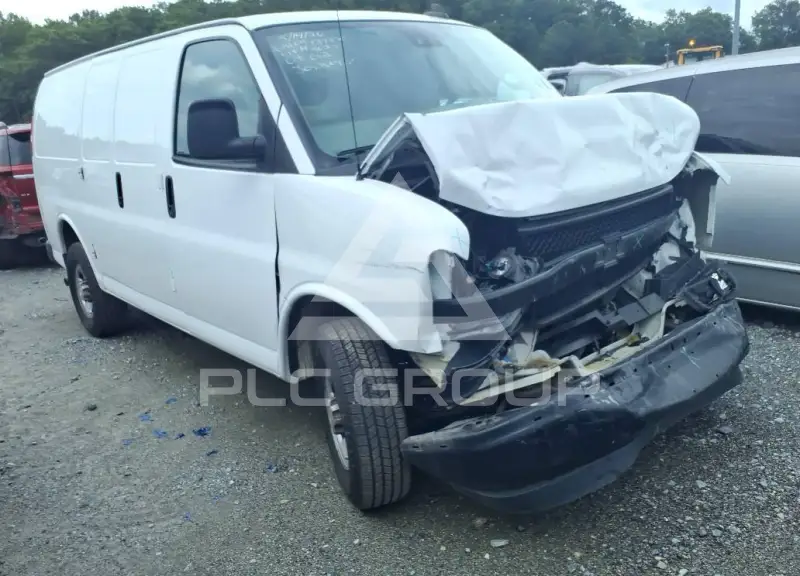 2021 Chevrolet EXPRESS photo