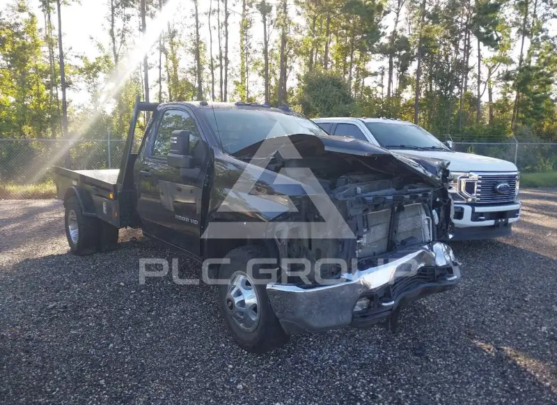 2021 Chevrolet SILVERADO photo