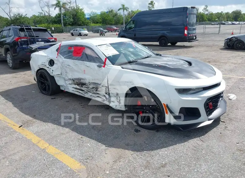 2021 Chevrolet Camaro photo