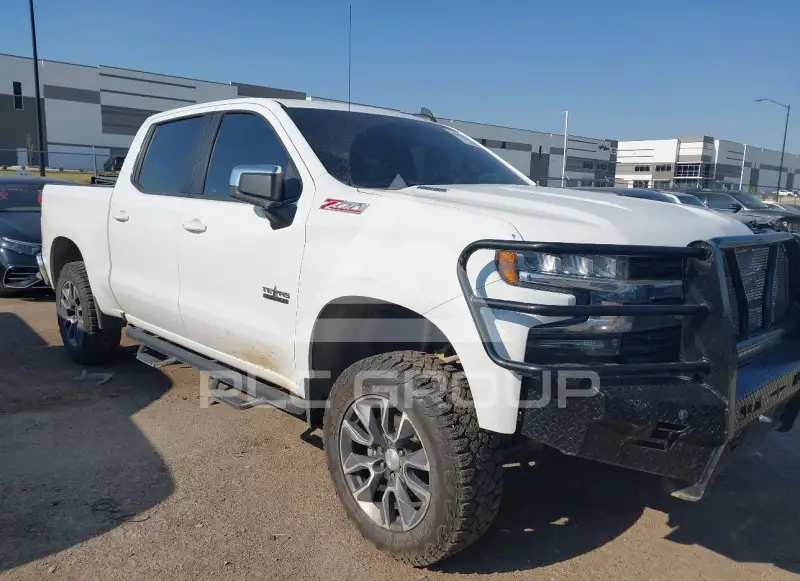 2021 Chevrolet Silverado photo