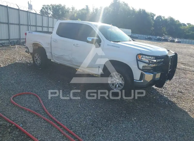 2021 Chevrolet Silverado photo