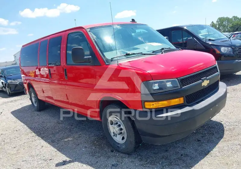 2021 Chevrolet Express фото