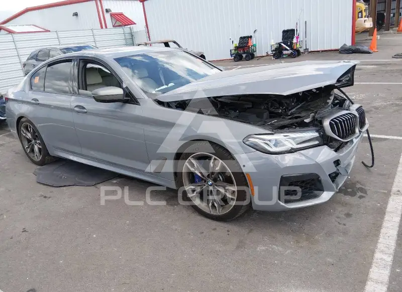 2021 BMW M550 фото
