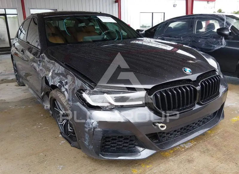 2021 BMW M550 фото