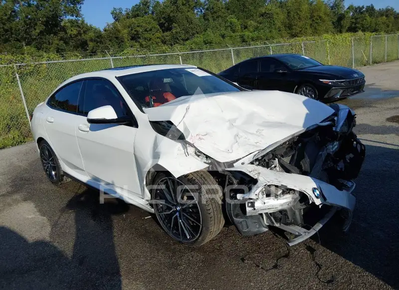 2021 BMW 228 фото