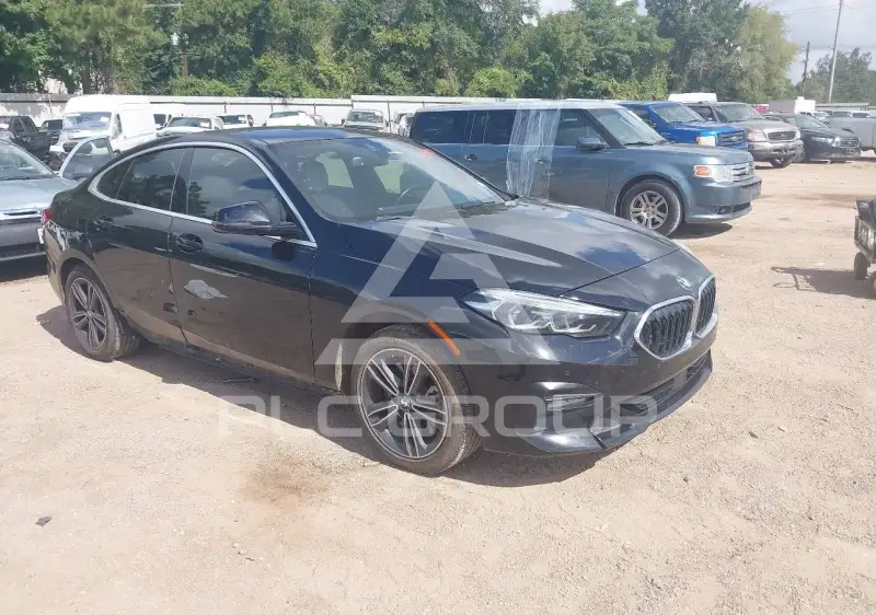2021 BMW 228 фото