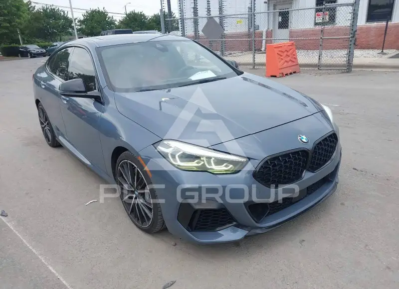 2021 BMW 235M фото