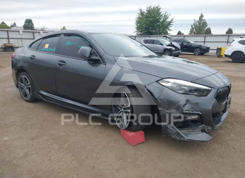 2021 BMW 218 фото