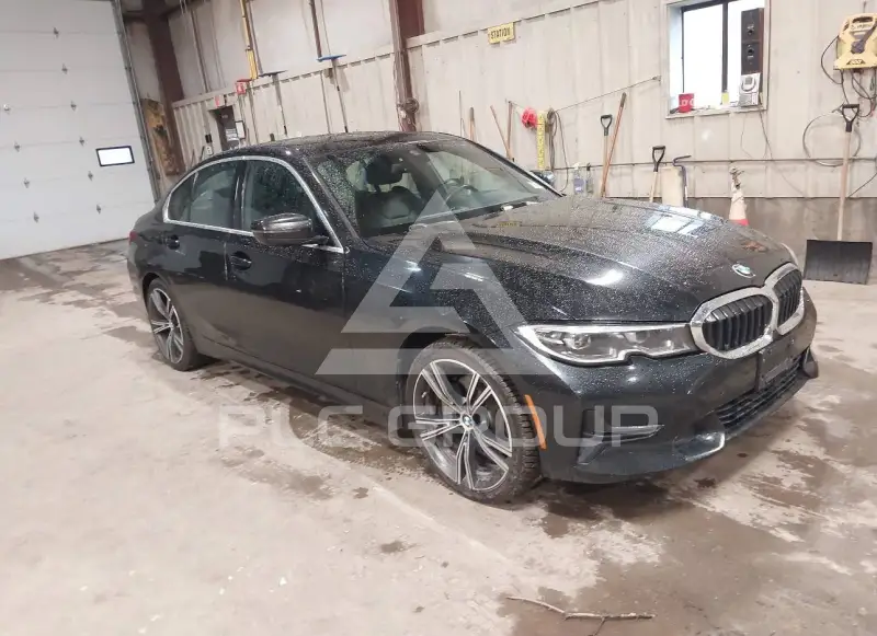 2021 BMW 330 фото
