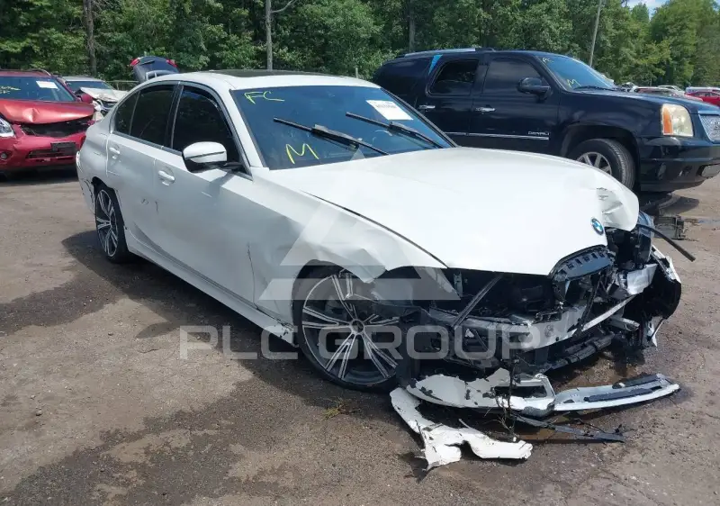 2021 BMW 330 фото