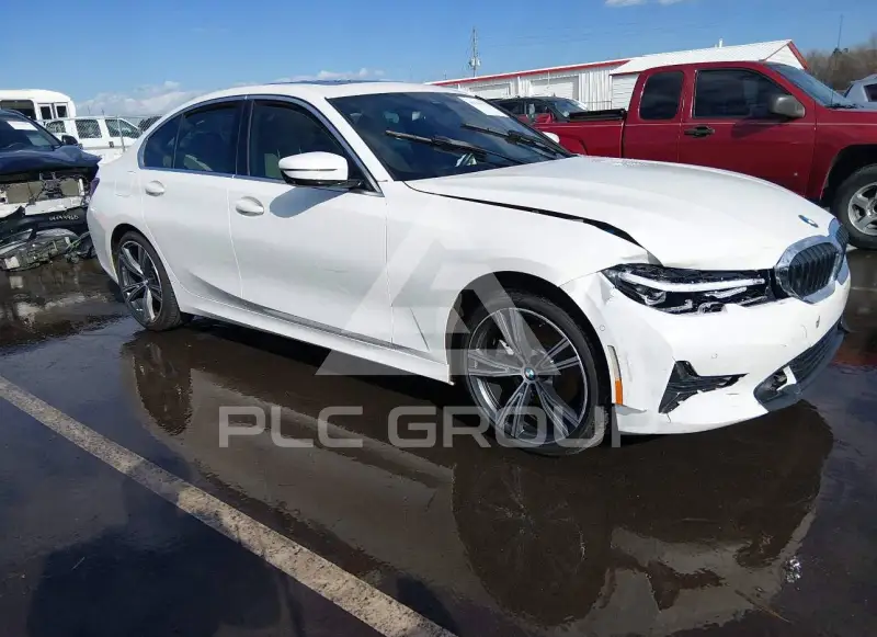 2021 BMW 330 photo