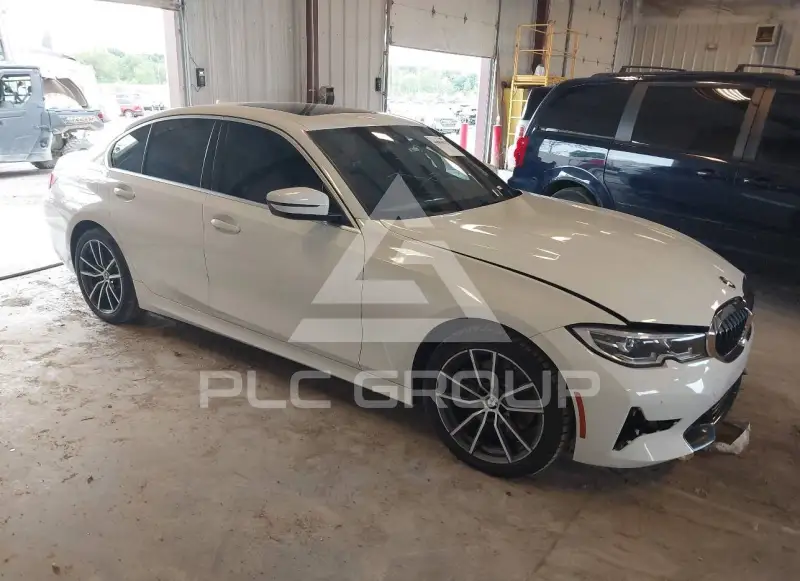 2021 BMW 330 фото