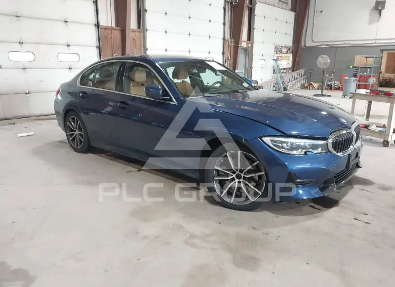 2021 BMW 330 photo