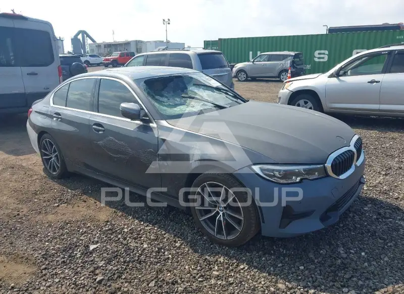 2021 BMW 330 photo