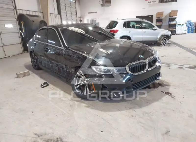 2021 BMW 330 фото