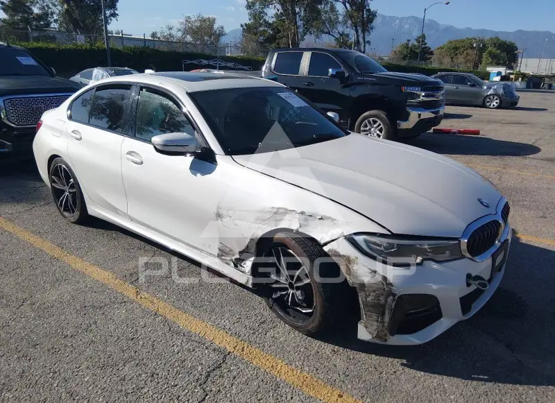 2021 BMW 330 фото