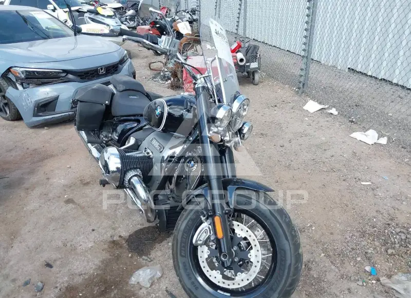 2021 BMW R18 photo