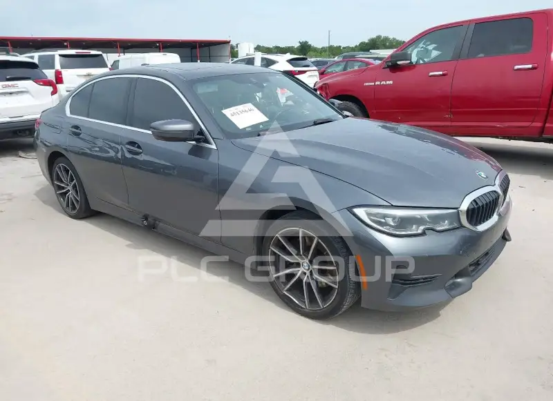 2021 BMW 330 photo