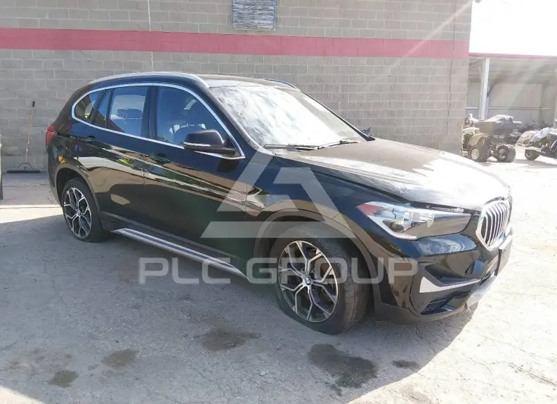 2021 BMW X1 photo