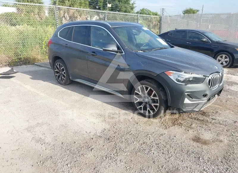 2021 BMW X1 photo