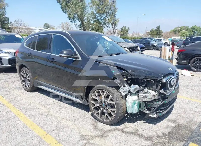 2021 BMW X1 photo
